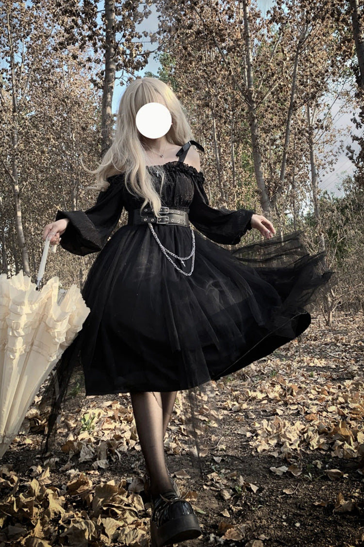 Finely Styled Dress with a Classic Vintage Look