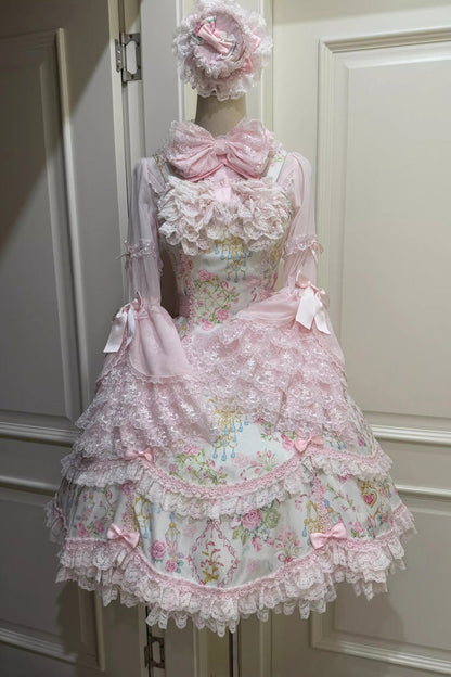 Finely Styled Dress with a Classic Vintage Look