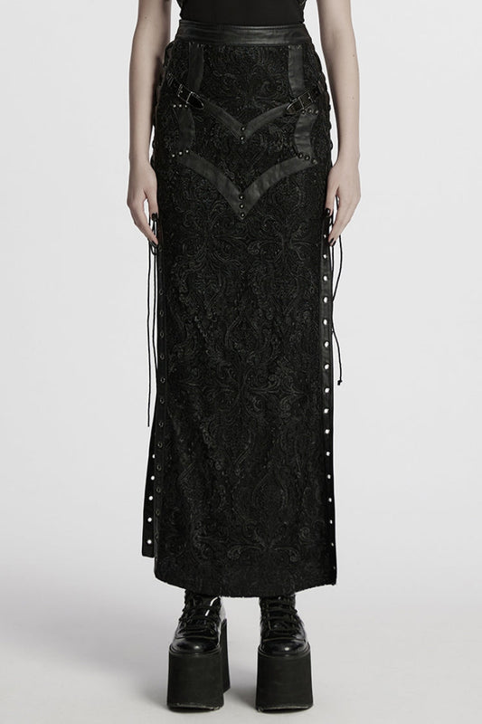 Subtly Elegant Garment with a Refined Vintage Look