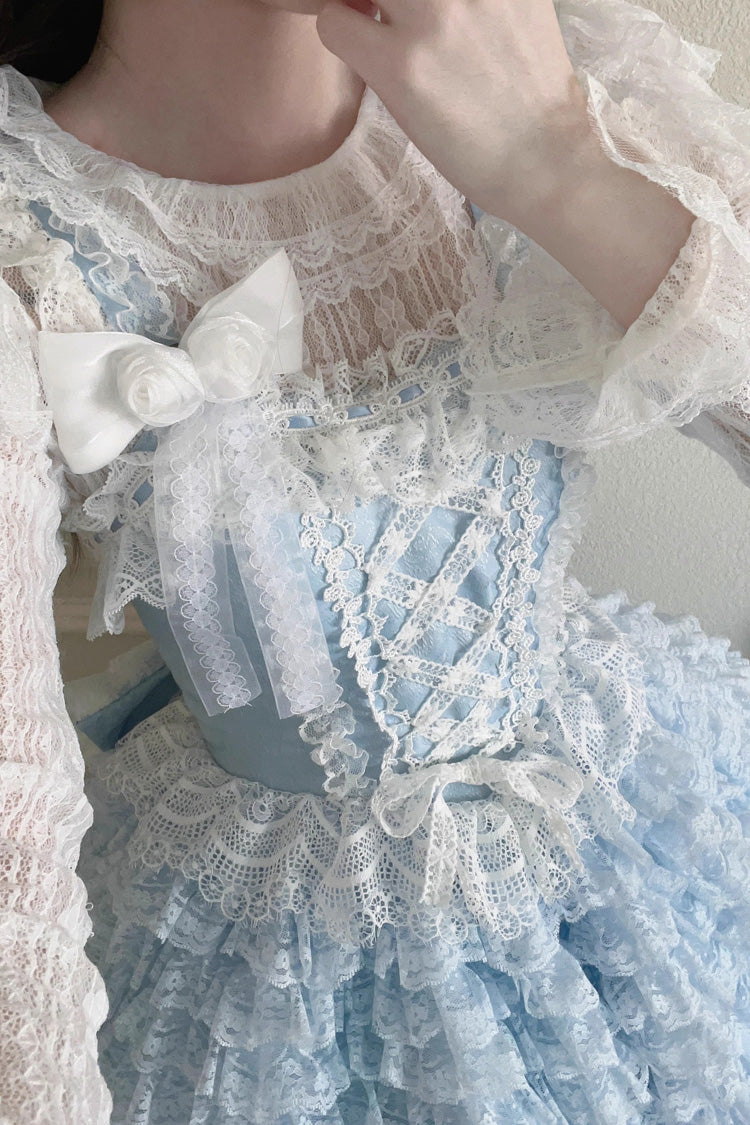Finely Styled Dress with a Classic Vintage Look