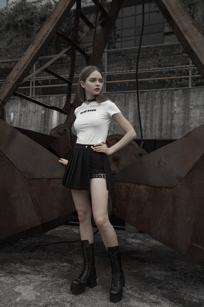 Casually Elegant Garment with a Refined Edge