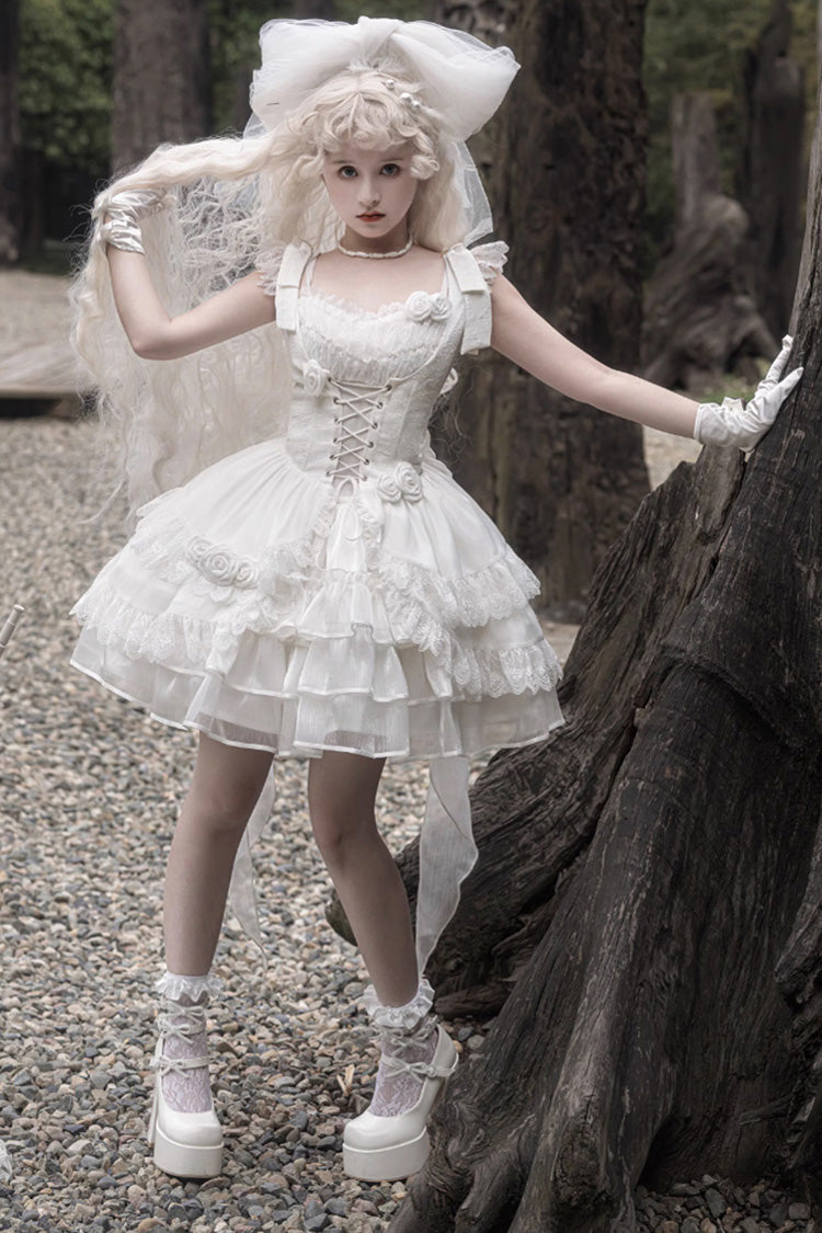 Finely Styled Dress with a Classic Vintage Look