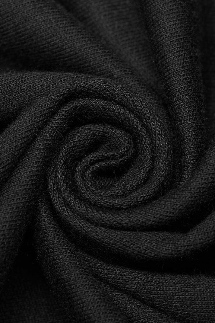 Casually Elegant Garment with a Refined Edge