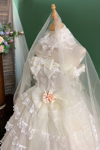 Finely Styled Dress with a Classic Vintage Look