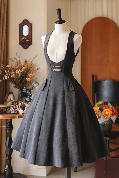 Casually Elegant Dress with a Refined Edge