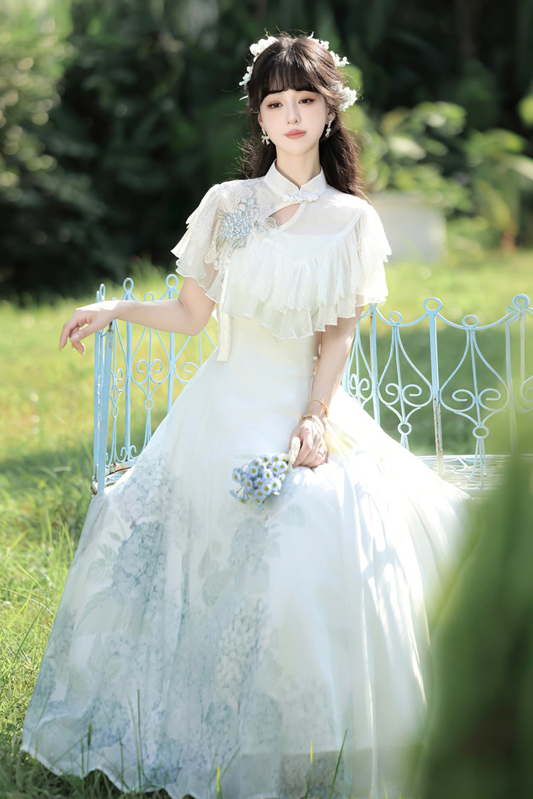 Finely Styled Dress with a Classic Vintage Look