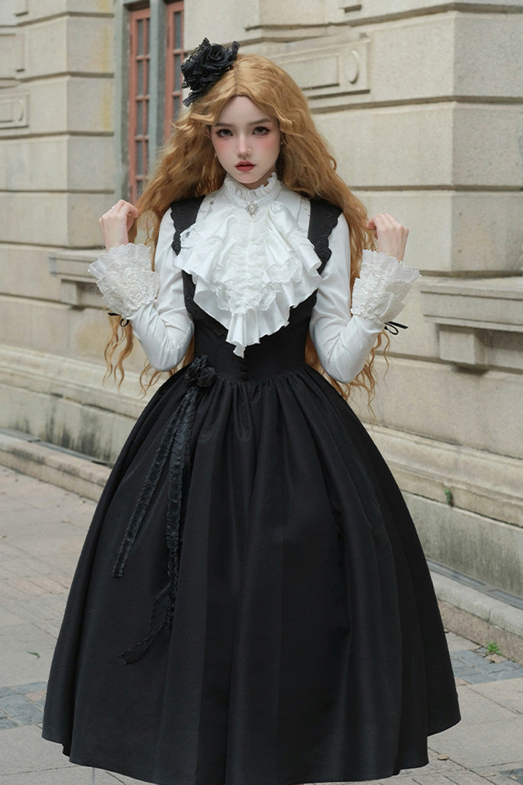 Finely Styled Dress with a Classic Vintage Look