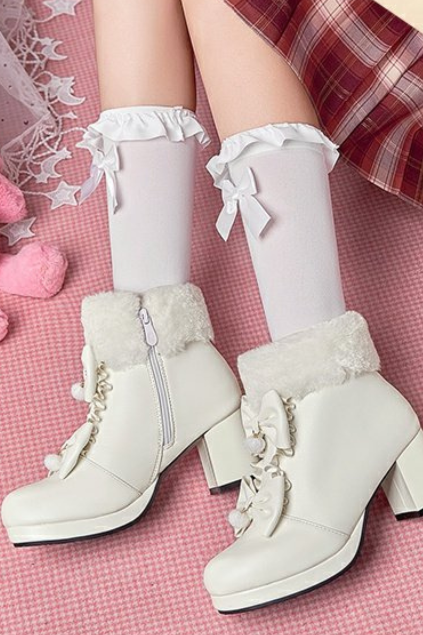 Double Ribbon Fur Short Boots