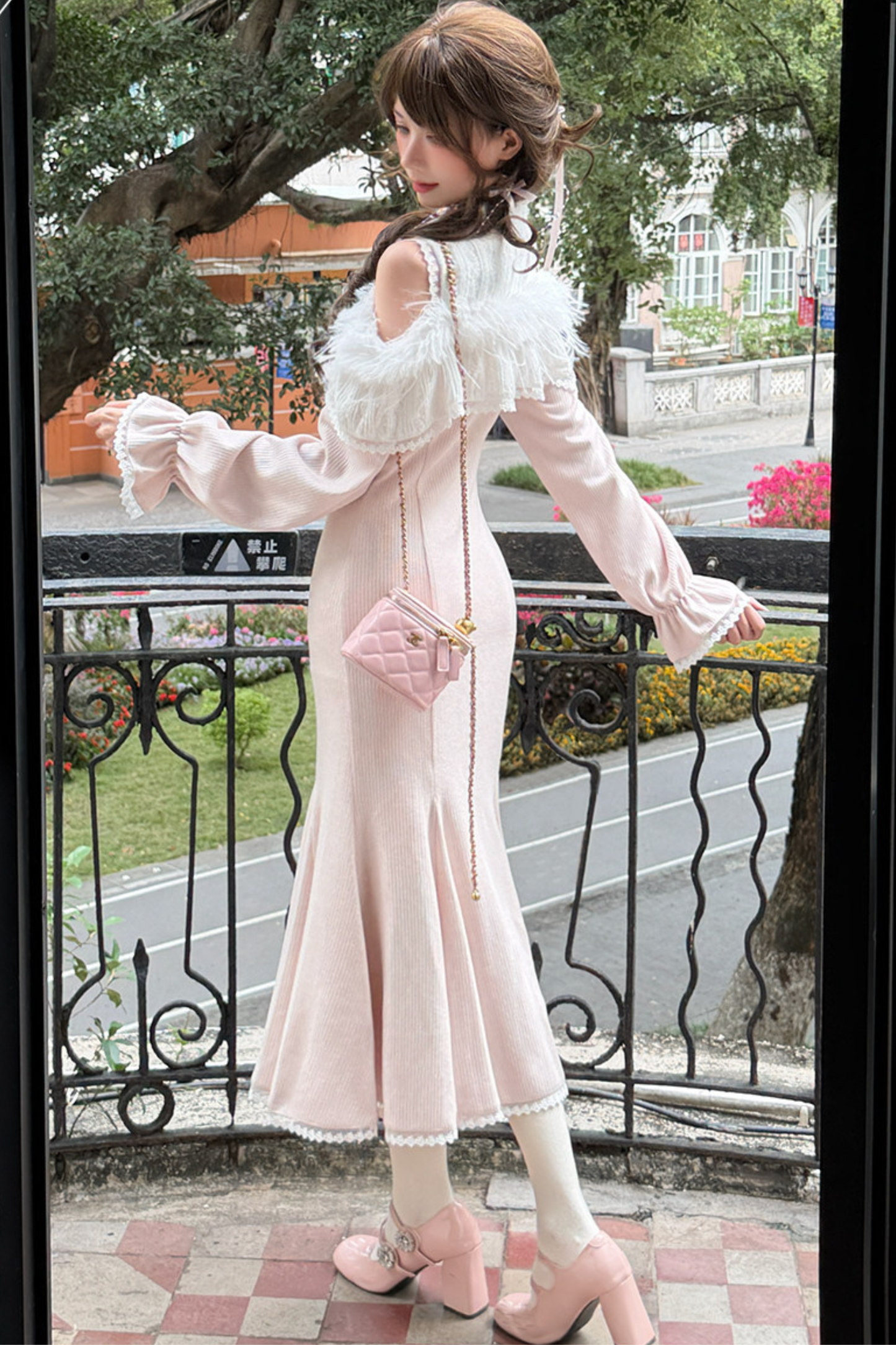 Sweet Off-shoulder Girly Dress