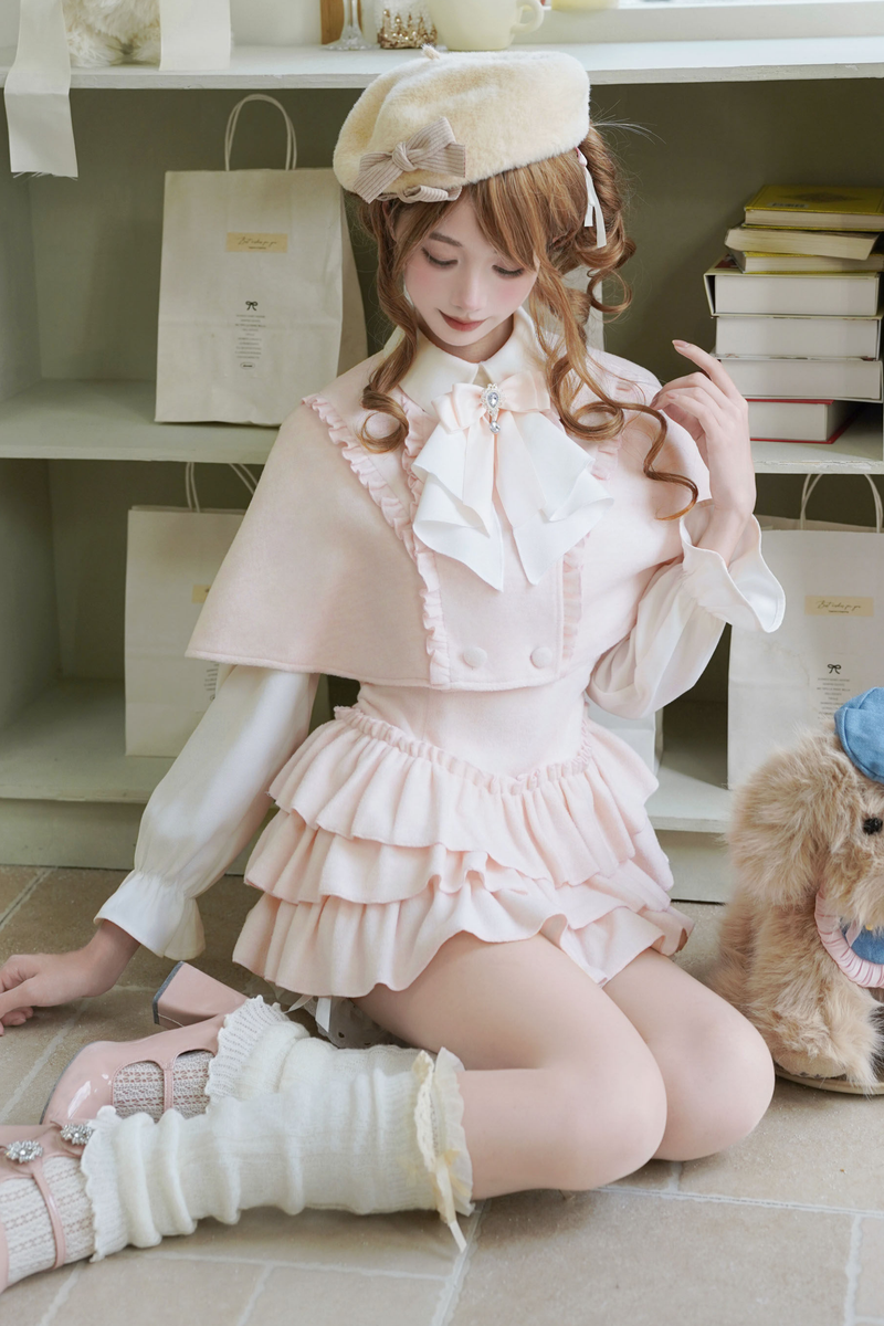 Girly Dress + Cape