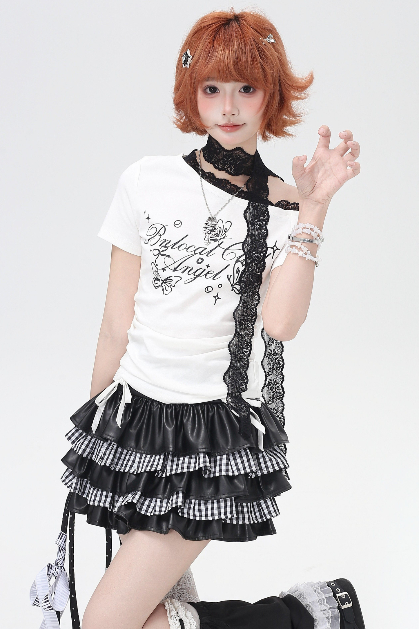 Lace Design One Shoulder Slim Top
