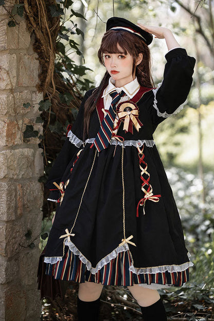 Finely Styled Dress with a Classic Vintage Look