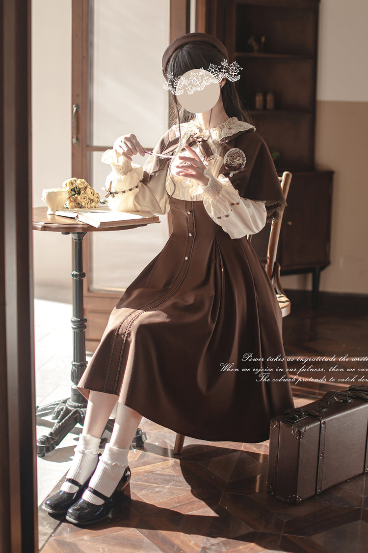 Effortlessly Elegant Dress with a Timeless Design