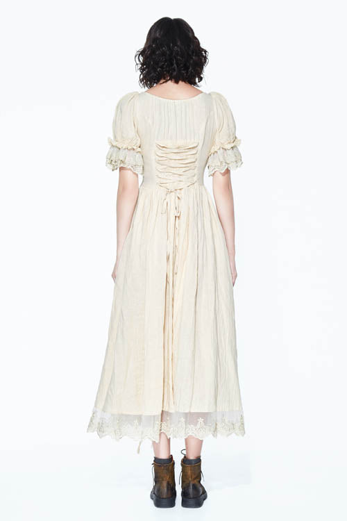 Finely Styled Dress with a Classic Vintage Look