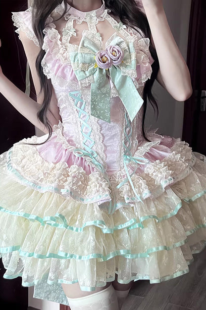 Beautifully Crafted Dress in a Classic Style