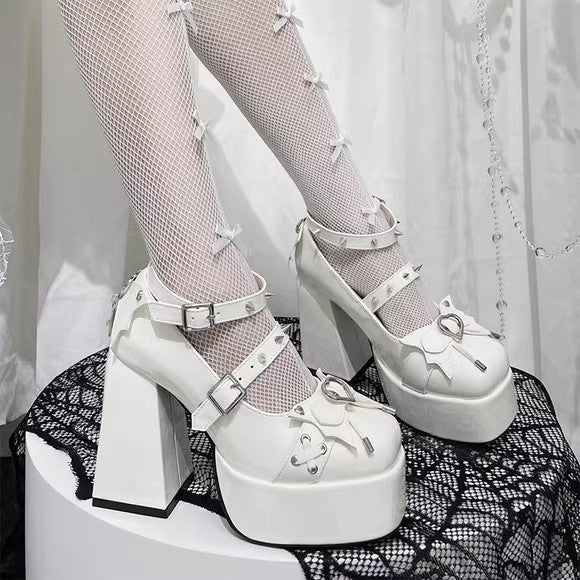 Sophisticated Heels with a Clean Classic Look