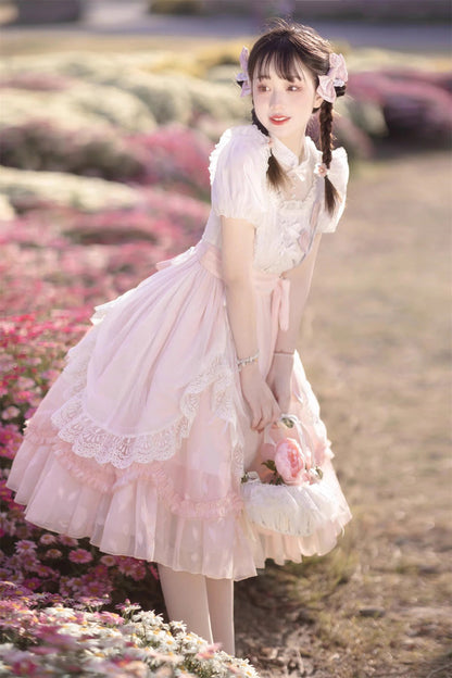 Subtly Elegant Dress with a Refined Vintage Look