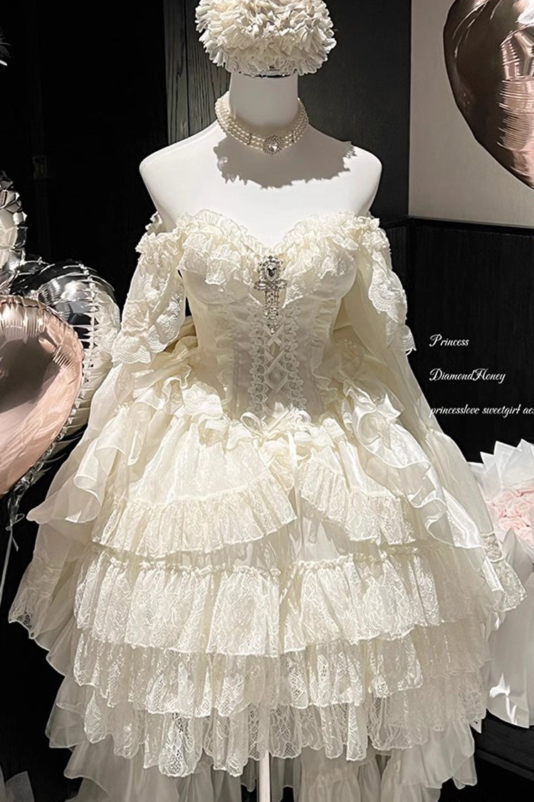 Finely Styled Dress with a Classic Vintage Look