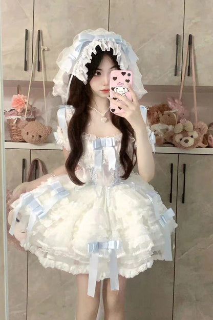 Finely Styled Dress with a Classic Vintage Look
