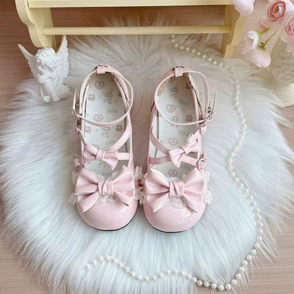 Finely Styled Shoes with a Classic Vintage Look