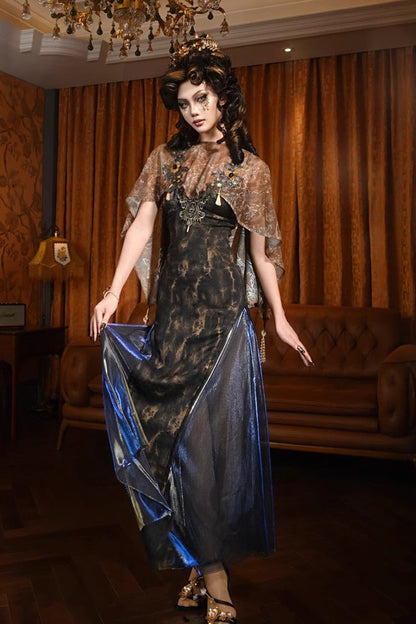 Finely Styled Dress with a Classic Vintage Look