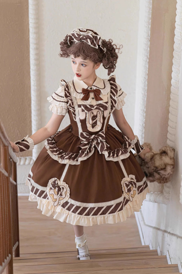 Finely Styled Dress with a Classic Vintage Look
