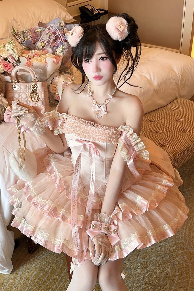 Finely Styled Dress with a Classic Vintage Look