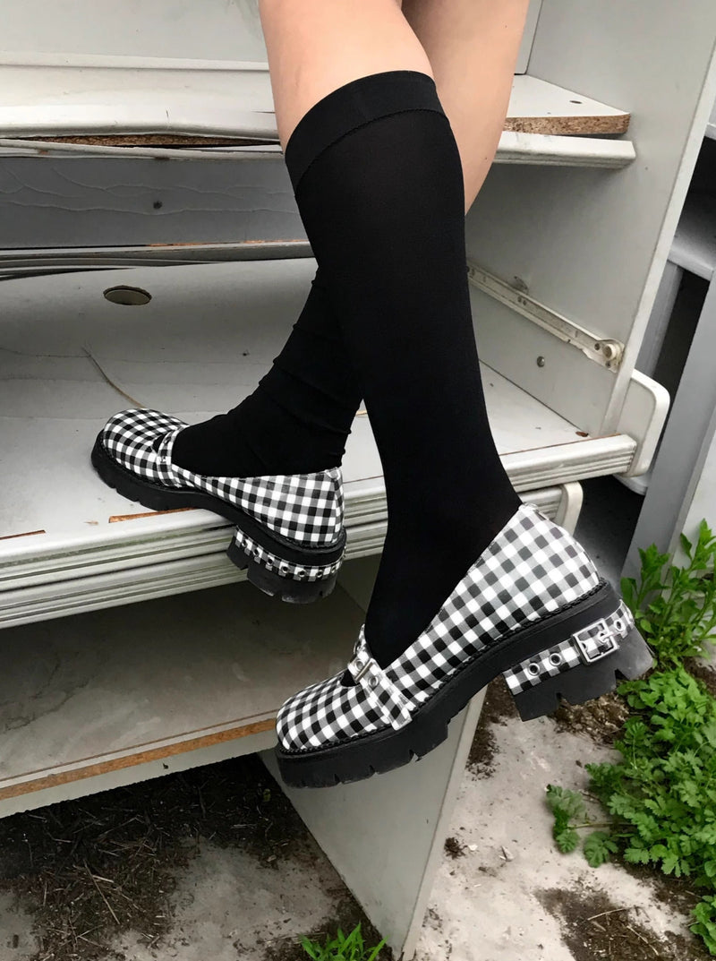 Merry Monochrome Belt Check Heels