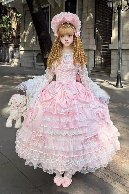 Beautifully Crafted Dress in a Classic Style