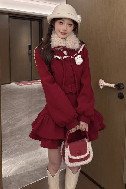 Subtly Elegant Coat with a Refined Vintage Look