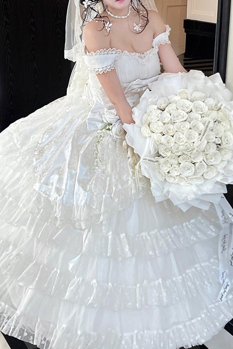 Finely Styled Dress with a Classic Vintage Look