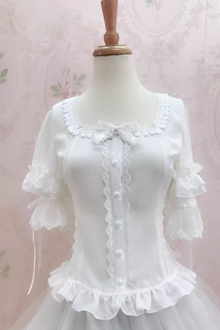 Sophisticated Blouse with a Clean Classic Look