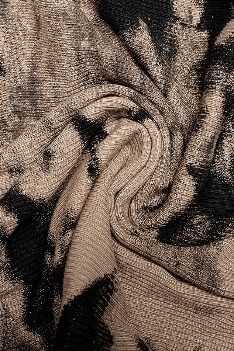 Beautifully Crafted T-Shirt in a Classic Style