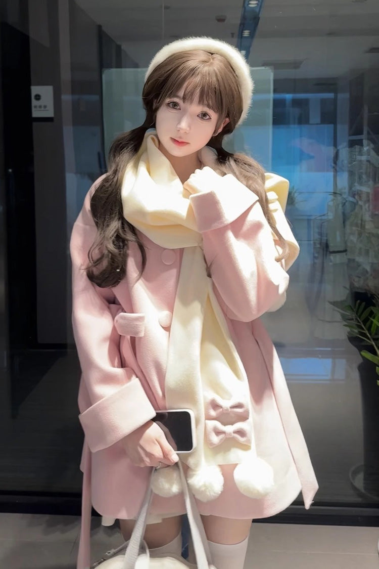 Subtly Elegant Coat with a Refined Vintage Look