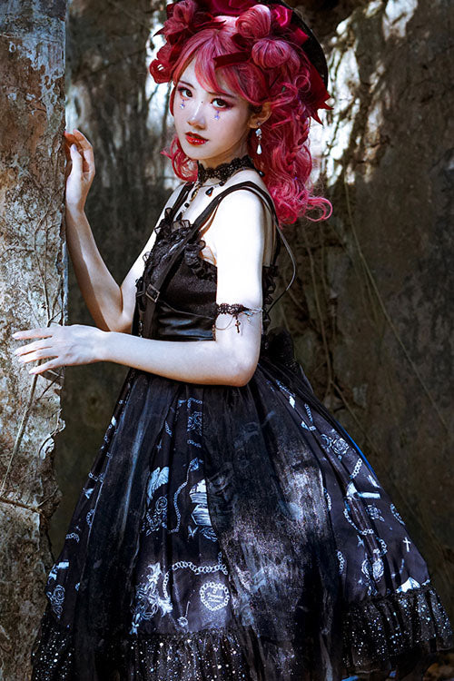 Finely Styled Dress with a Classic Vintage Look