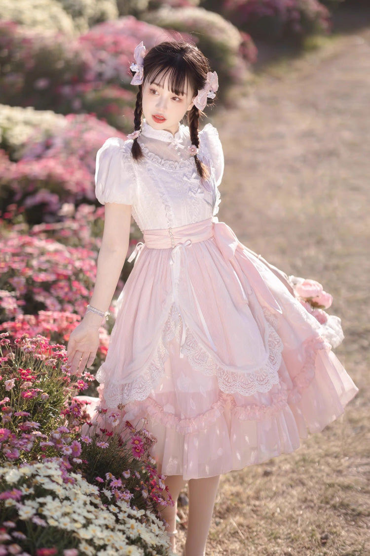 Subtly Elegant Dress with a Refined Vintage Look