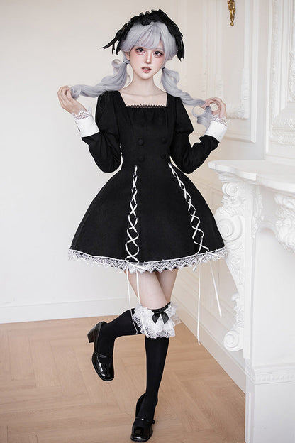 Beautifully Crafted Dress in a Classic Style