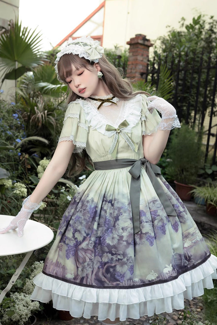 Subtly Elegant Dress with a Refined Vintage Look