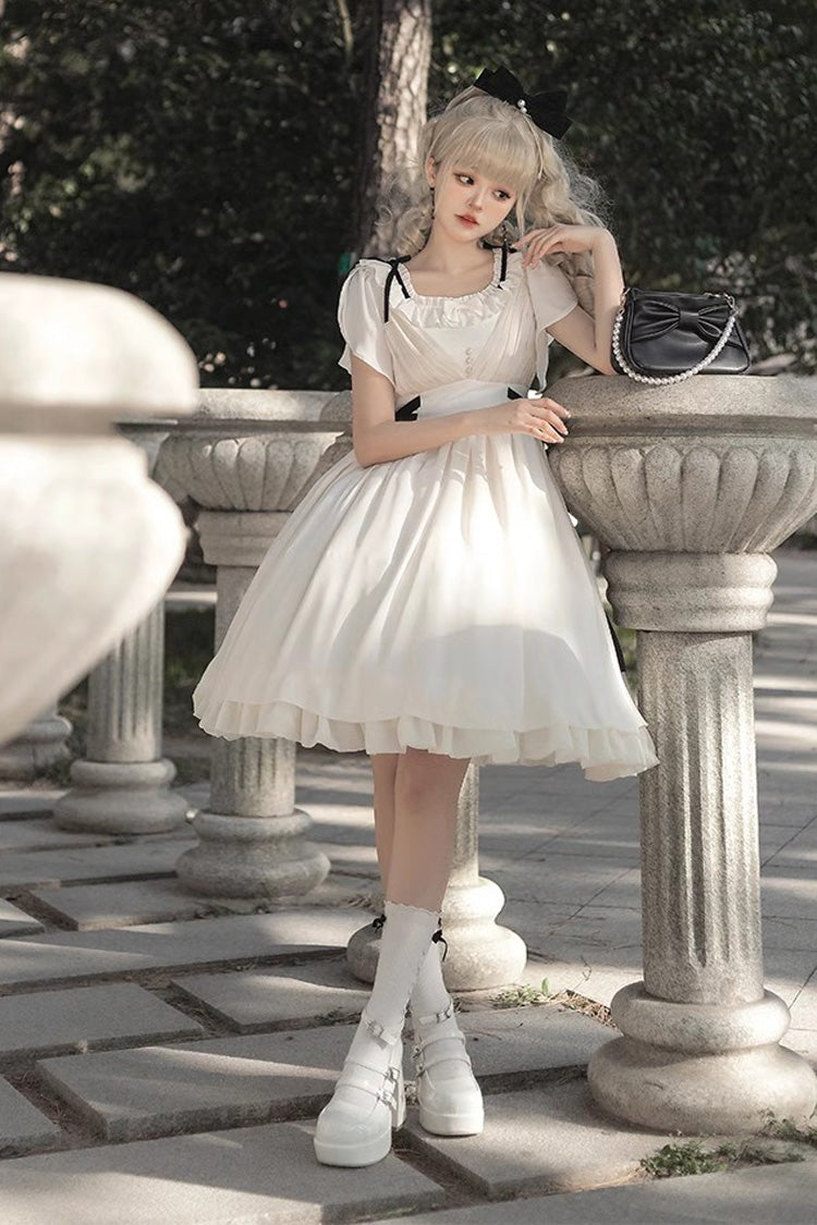 Finely Styled Dress with a Classic Vintage Look