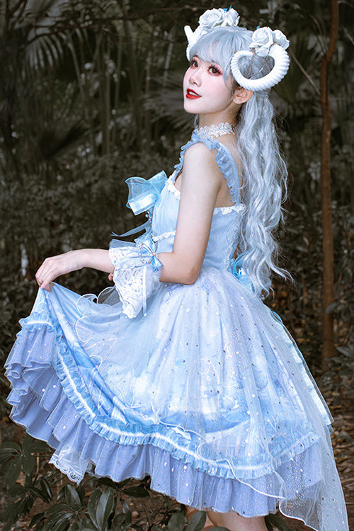 Finely Styled Dress with a Classic Vintage Look