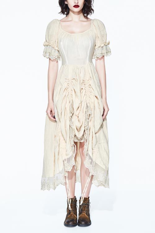 Finely Styled Dress with a Classic Vintage Look
