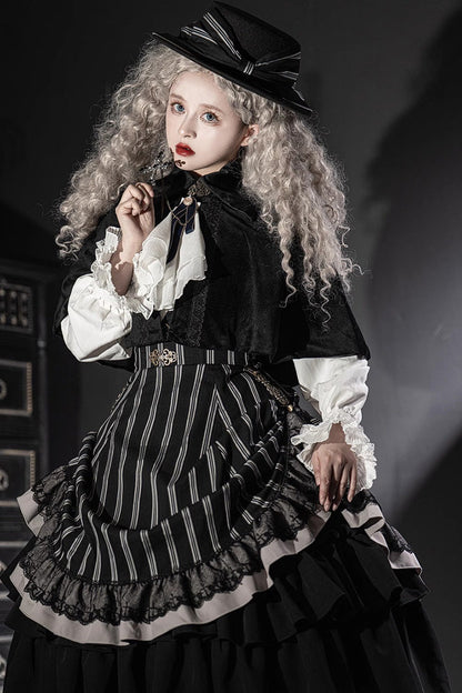 Finely Styled Garment with a Classic Vintage Look