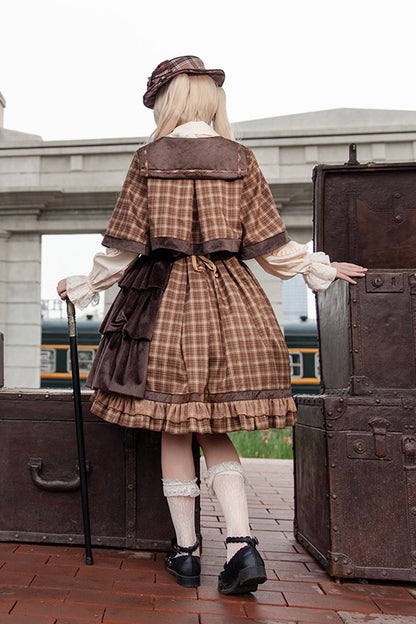 Casually Elegant Dress with a Refined Edge