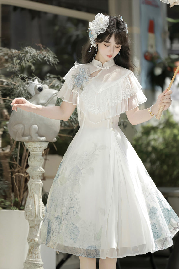 Finely Styled Dress with a Classic Vintage Look