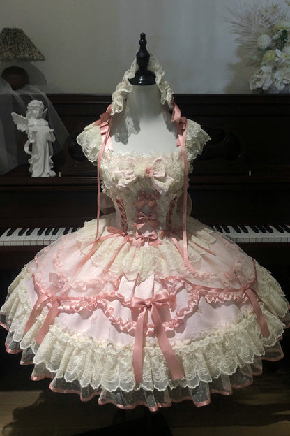 Finely Styled Dress with a Classic Vintage Look