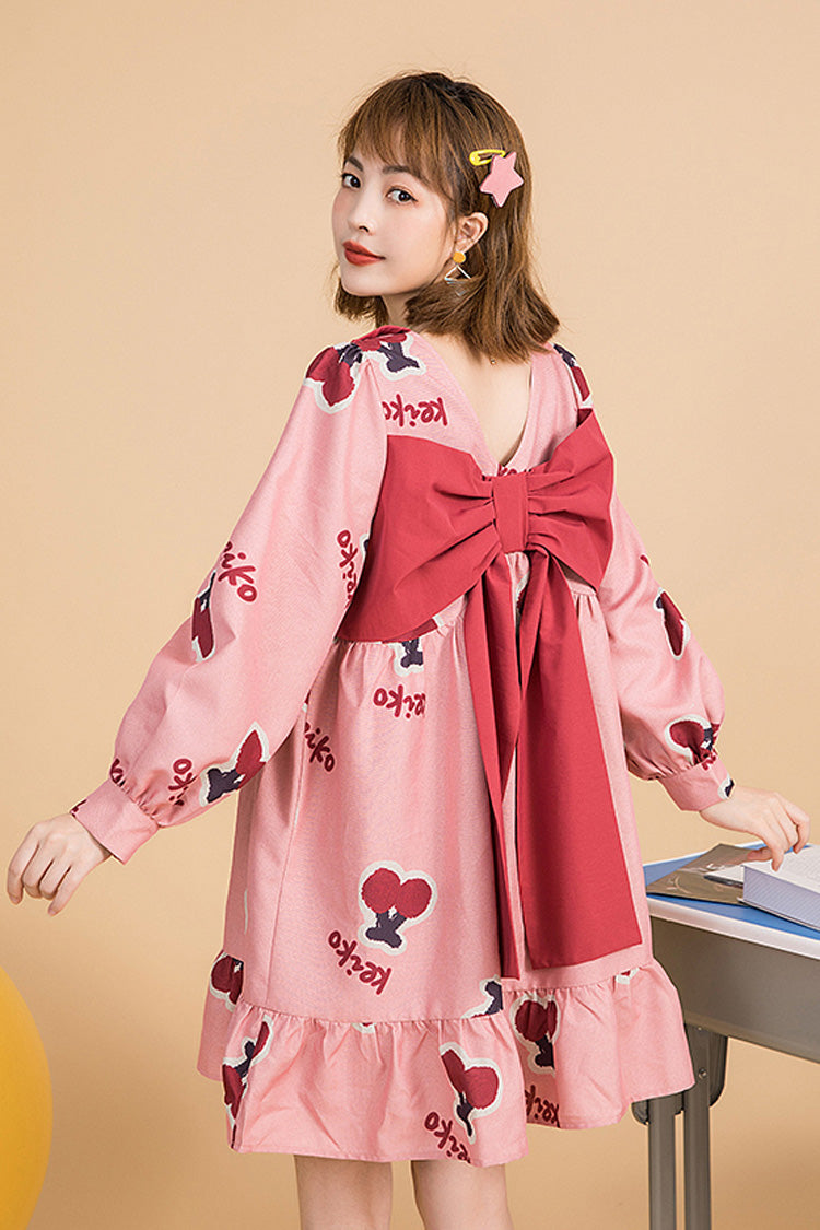 Finely Styled Dress with a Classic Vintage Look