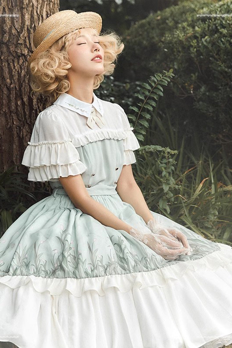 Classic Vintage Dress with a Flattering Fit