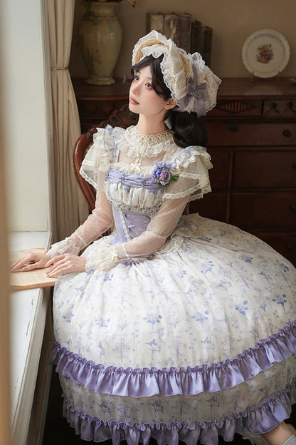 Finely Styled Dress with a Classic Vintage Look