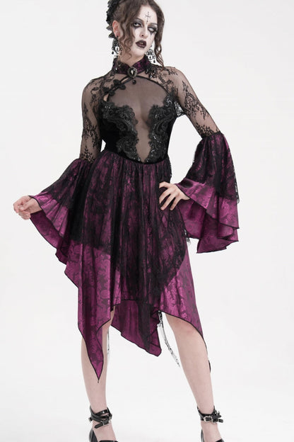 Finely Styled Dress with a Classic Vintage Look