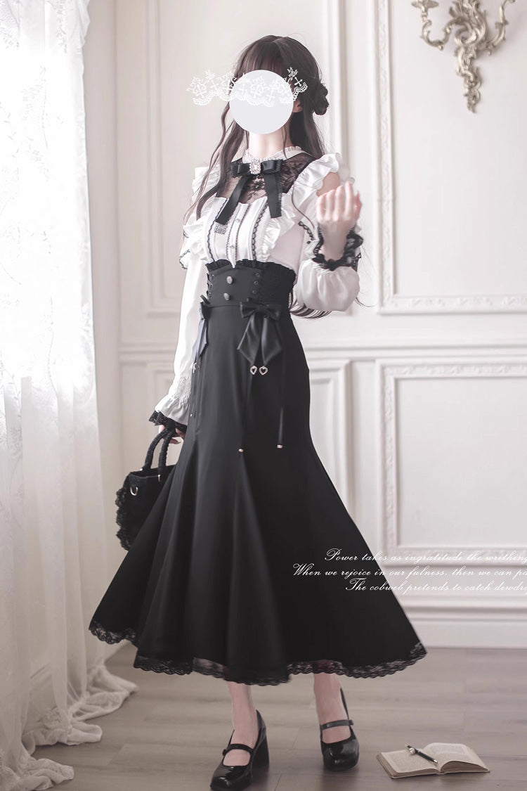 Finely Styled Dress with a Classic Vintage Look